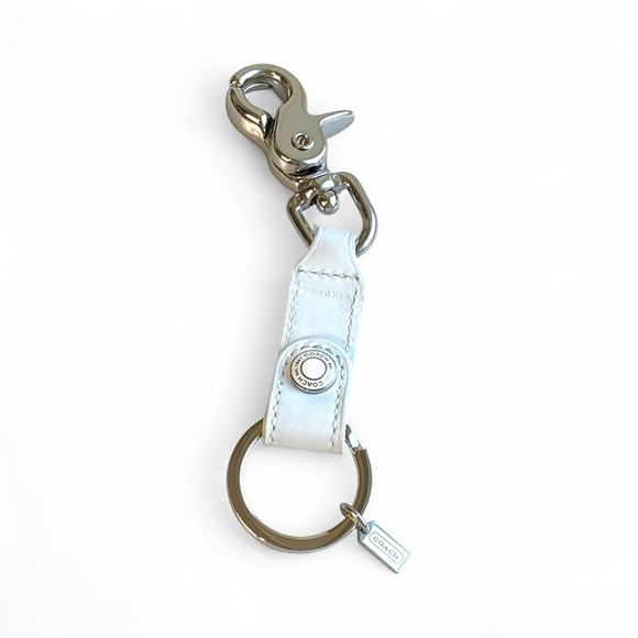 Coach Vintage Key-fob White Leather Keychain - Picture 1 of 6